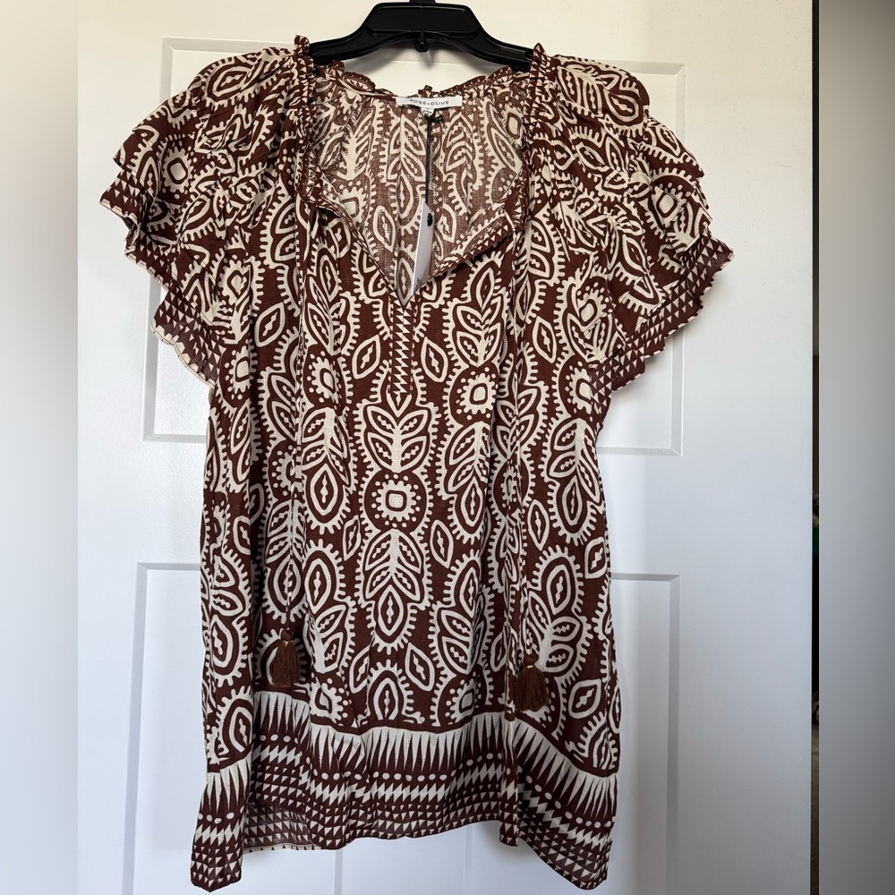 ROSE & OLIVE Brown and Cream Patterned Women's Top